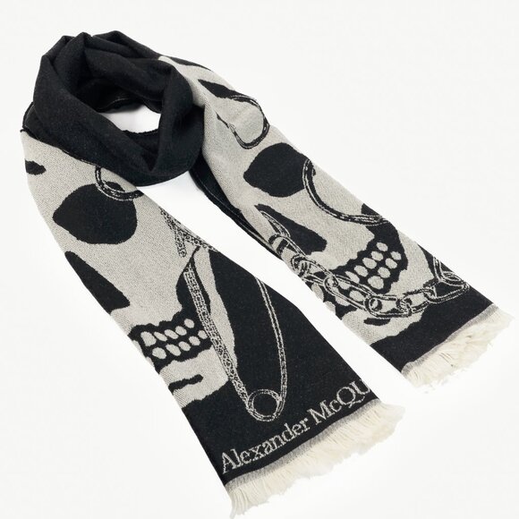 Alexander McQueen Black Wool Skull-Motif Scarf - Picture 1 of 7